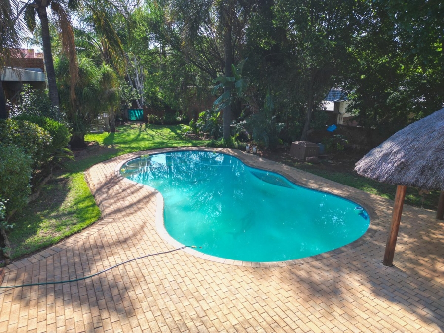 4 Bedroom Property for Sale in Ifafi North West